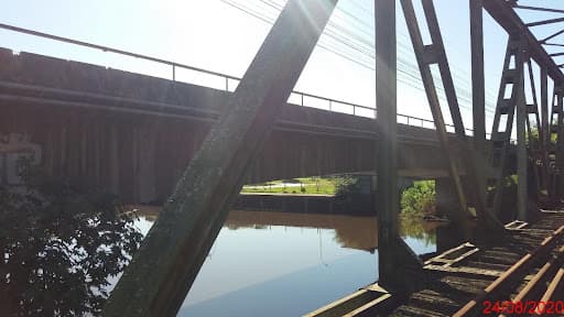 Pontes da BR-116 e da via férrea sobre o rio Gravataí